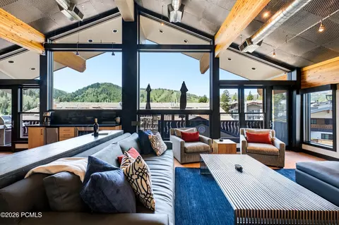 7620 Royal St #402, Park City, UT 84060