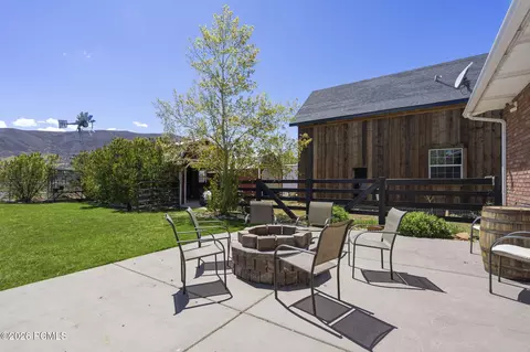 Exterior - 781 W 3000 South S, Daniel, UT 84032 photo 1 of 5