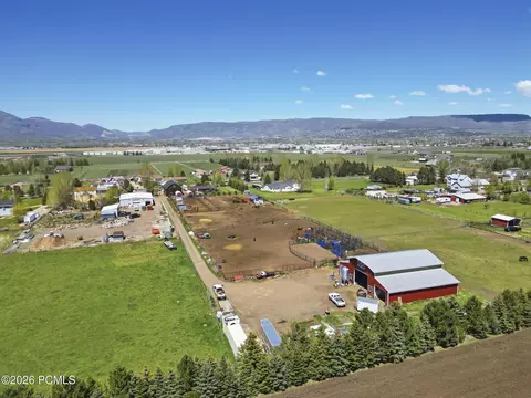 View/Area - 781 W 3000 South S, Daniel, UT 84032 photo 2 of 4