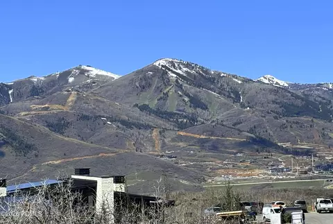 9382 N Daybreak Cir #DS-6, Kamas, UT 84036