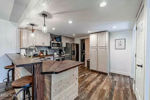 Kitchen - 1423 W Basel Dr, Midway, UT 84049 photo 3 of 3
