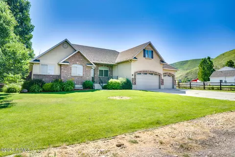 3035 S Big Hollow Rd, Daniel, UT 84032