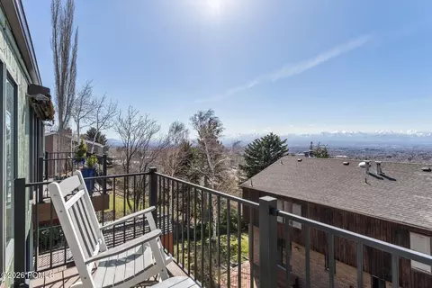 1718 Oak Springs Dr, Salt Lake City, UT 84108