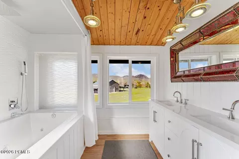 Bath - 5402 N 750, Oakley, UT 84055 photo 2 of 6