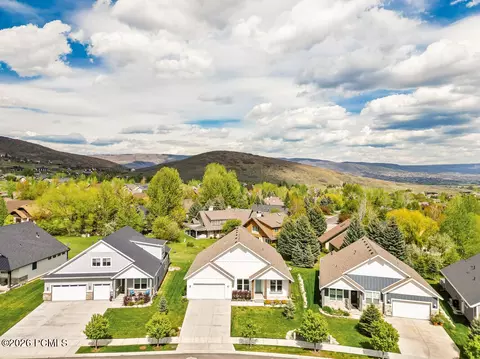 1258 N Canyon View Rd, Midway, UT 84049