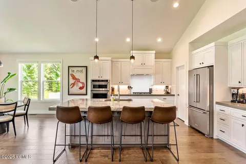 Kitchen - 1258 N Canyon View Rd, Midway, UT 84049 photo 2 of 5