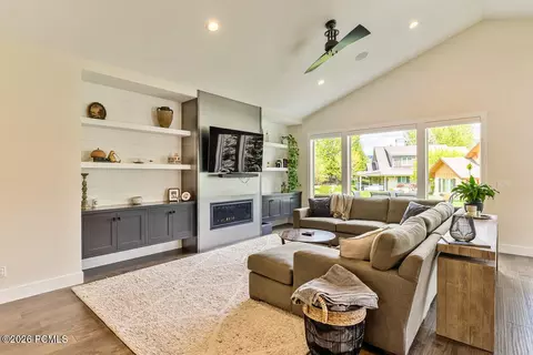 Living - 1258 N Canyon View Rd, Midway, UT 84049 photo 2 of 3
