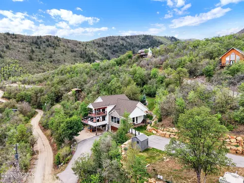 View/Area - 1121 N Willow Ln, Midway, UT 84049 photo 2 of 15