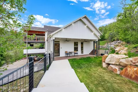Exterior - 1121 N Willow Ln, Midway, UT 84049 photo 10 of 13