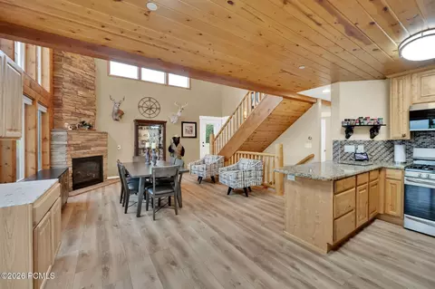 Dining - 1121 N Willow Ln, Midway, UT 84049 photo 2 of 5