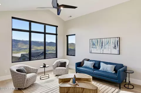 Living - 1105 E Longview Dr, Hideout, UT 84036 photo 4 of 5