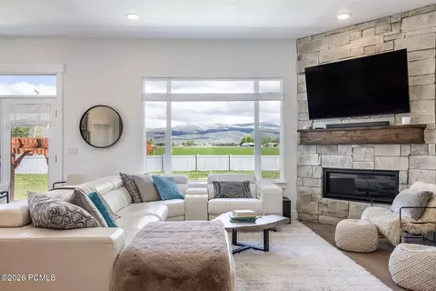 Living - 1505 S 1140, Daniel, UT 84032 photo 4 of 7