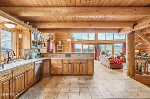 Kitchen - 155 E Valley Vw, Wanship, UT 84017 photo 2 of 5