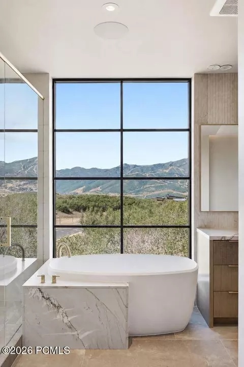 Bath - 2173 E Indi Loop, Kamas, UT 84036 photo 3 of 11