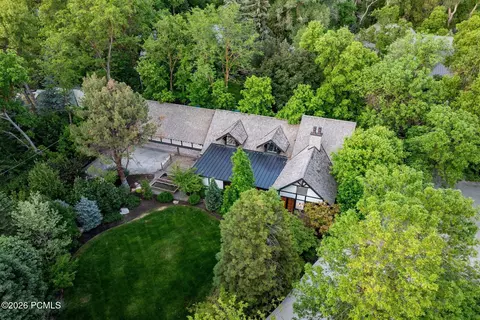 Exterior - 2400 E Walker Ln, Holladay, UT 84117 photo 30 of 32