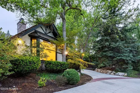 Exterior - 2400 E Walker Ln, Holladay, UT 84117 photo 10 of 32