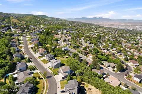 View/Area - 3463 S 400 E, Bountiful, UT 84010 photo 1 of 2