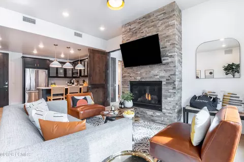 3703 Blackstone Dr UNIT 109, Park City, UT 84098