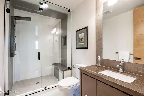Bath - 11418 N White Tail Ct, Hideout, UT 84036 photo 5 of 5