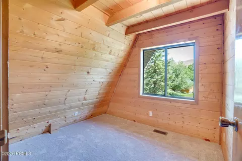 Bedroom - 4766 S Haven Estates Dr, Daniel, UT 84032 photo 1 of 3