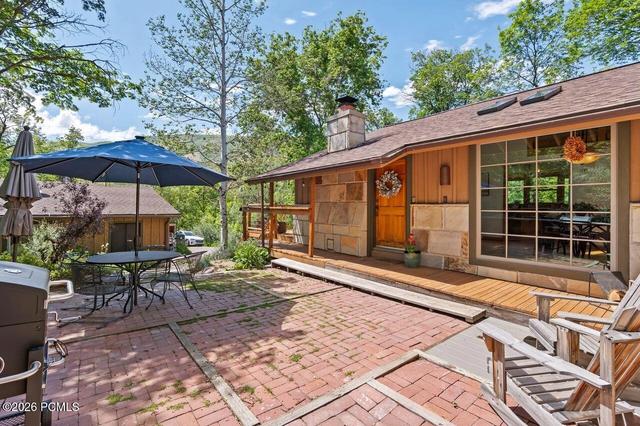 19 S Cederlof Ln, Salt Lake City, UT 84108