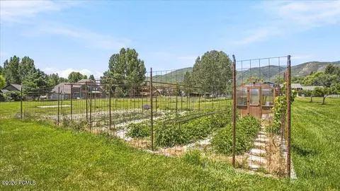 Exterior - 538 Pine Canyon Rd, Midway, UT 84049 photo 6 of 9