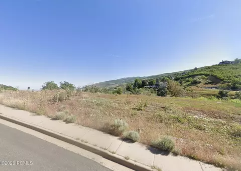 1555 Mueller Park Rd, Bountiful, UT 84010 photo 2