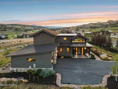 Exterior - 4016 E Coopers Hawk Loop, Kamas, UT 84036 photo 2 of 5