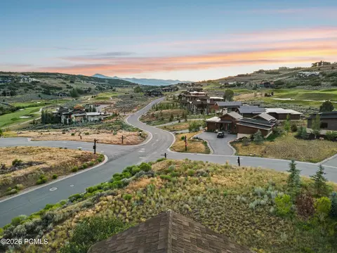 View/Area - 4016 E Coopers Hawk Loop, Kamas, UT 84036 photo 2 of 2