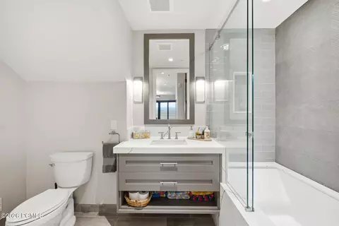 Bath - 4045 E Coopers Hawk Loop, Kamas, UT 84036 photo 6 of 6