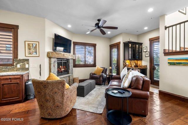 4189 Willow Draw Rd UNIT 201, Park City, UT 84098