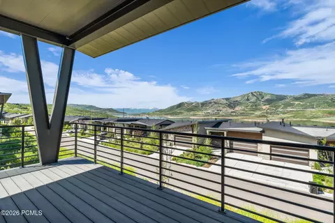 Exterior - 11589 N Deepwater Dr, Hideout, UT 84036 photo 5 of 8
