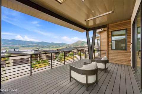 Exterior - 11589 N Deepwater Dr, Hideout, UT 84036 photo 7 of 8