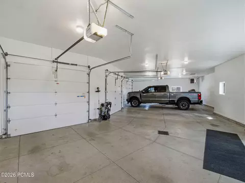 Exterior - 402 Shadow Hill Rd, Wanship, UT 84017 photo 6 of 28