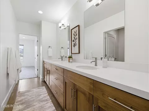 Bath - 402 Shadow Hill Rd, Wanship, UT 84017 photo 6 of 9