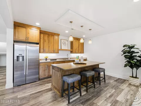 Kitchen - 402 Shadow Hill Rd, Wanship, UT 84017 photo 7 of 8