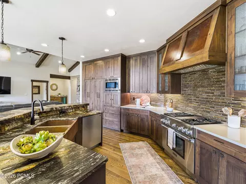 Kitchen - 402 Shadow Hill Rd, Wanship, UT 84017 photo 2 of 8