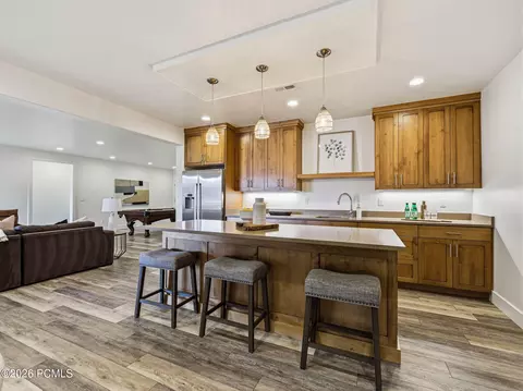 Kitchen - 402 Shadow Hill Rd, Wanship, UT 84017 photo 6 of 8