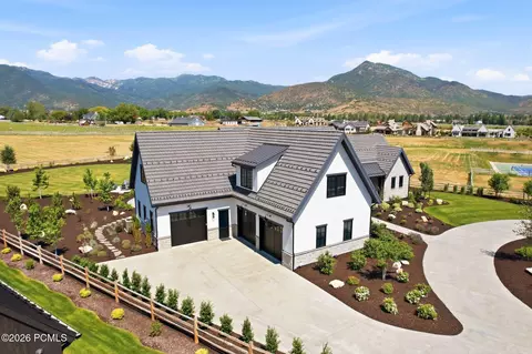 Exterior - 763 E Stone Barn Ln, Midway, UT 84049 photo 3 of 36