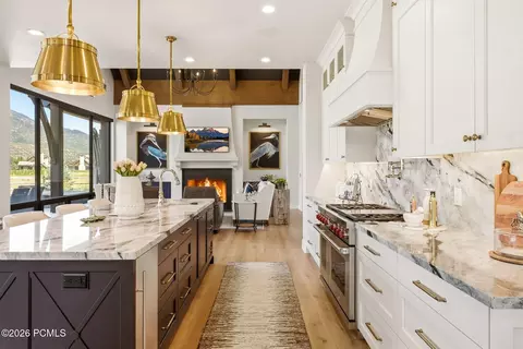 Kitchen - 763 E Stone Barn Ln, Midway, UT 84049 photo 5 of 7