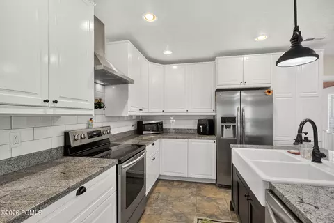 Kitchen - 5288 Killkare Way, Woodland, UT 84036 photo 3 of 3