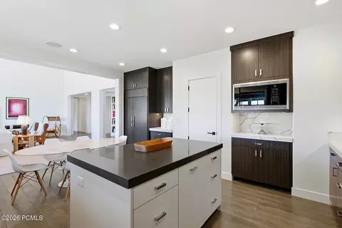 Kitchen - 3226 E Broken Spear Trl, Kamas, UT 84036 photo 4 of 5