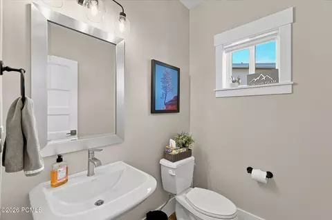 Bath - 11463 N Perspective Dr, Hideout, UT 84036 photo 1 of 6