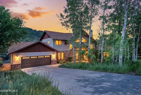 726 N Donner Hill Cir, Salt Lake City, UT 84108