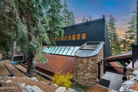 Exterior - 3009 E Black Forest Rd, Sundance, UT 84604 photo 4 of 6