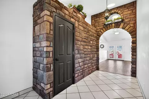 Entry Way - 640 N Juniper St, Hildale, UT 84784 photo 1 of 1