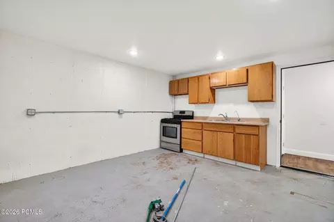 Kitchen - 640 N Juniper St, Hildale, UT 84784 photo 6 of 6