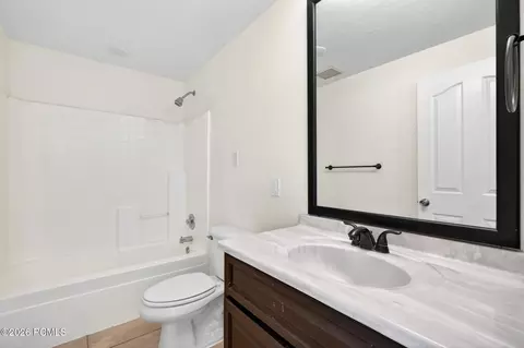 Bath - 640 N Juniper St, Hildale, UT 84784 photo 7 of 9