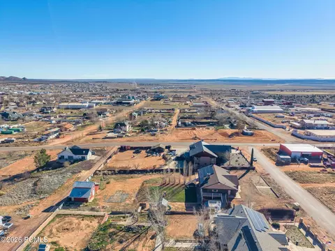 View/Area - 640 N Juniper St, Hildale, UT 84784 photo 17 of 20