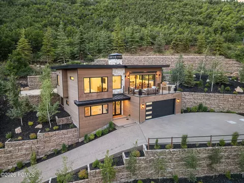 Exterior - 1400 E Weber Wild Rd, Oakley, UT 84055 photo 2 of 14